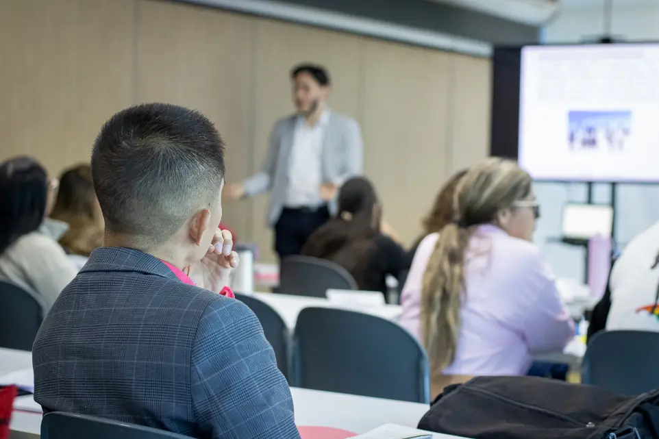 Participantes durante la formación presencial de HCA